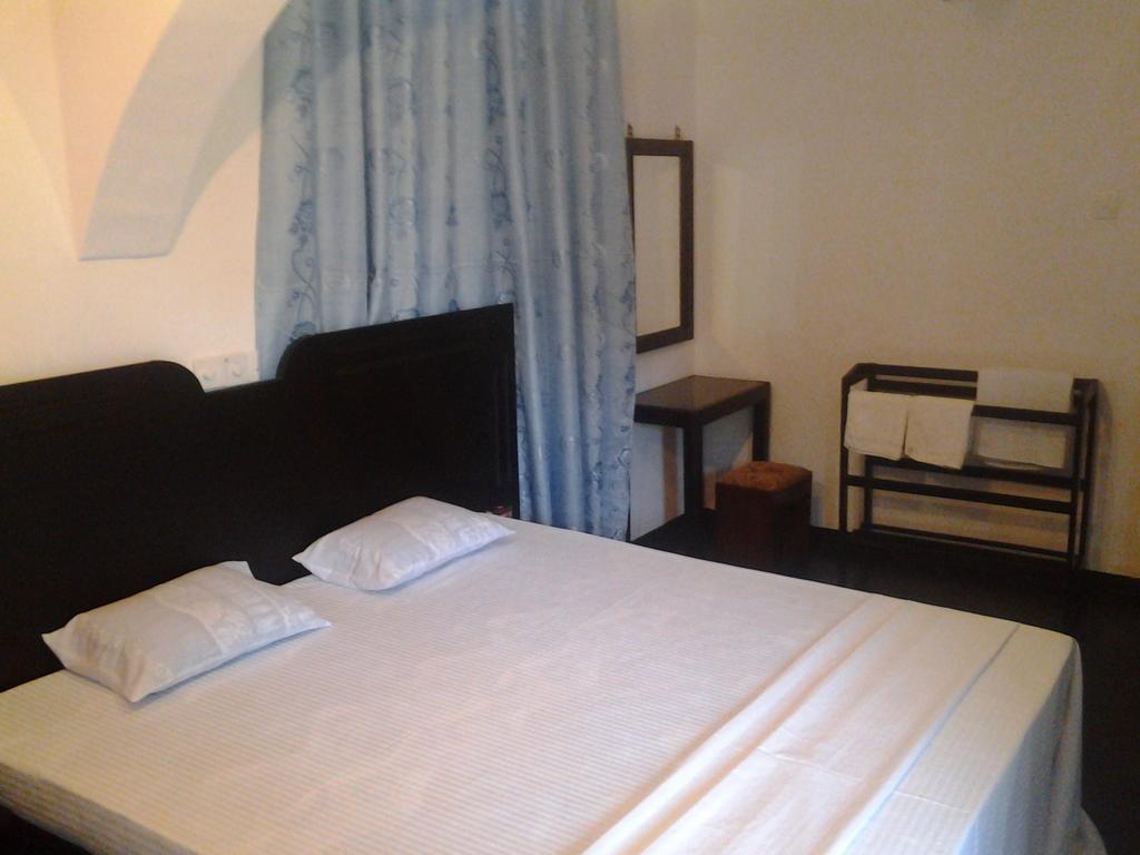 Sunray Villa And Resort Unawatuna Habitación foto