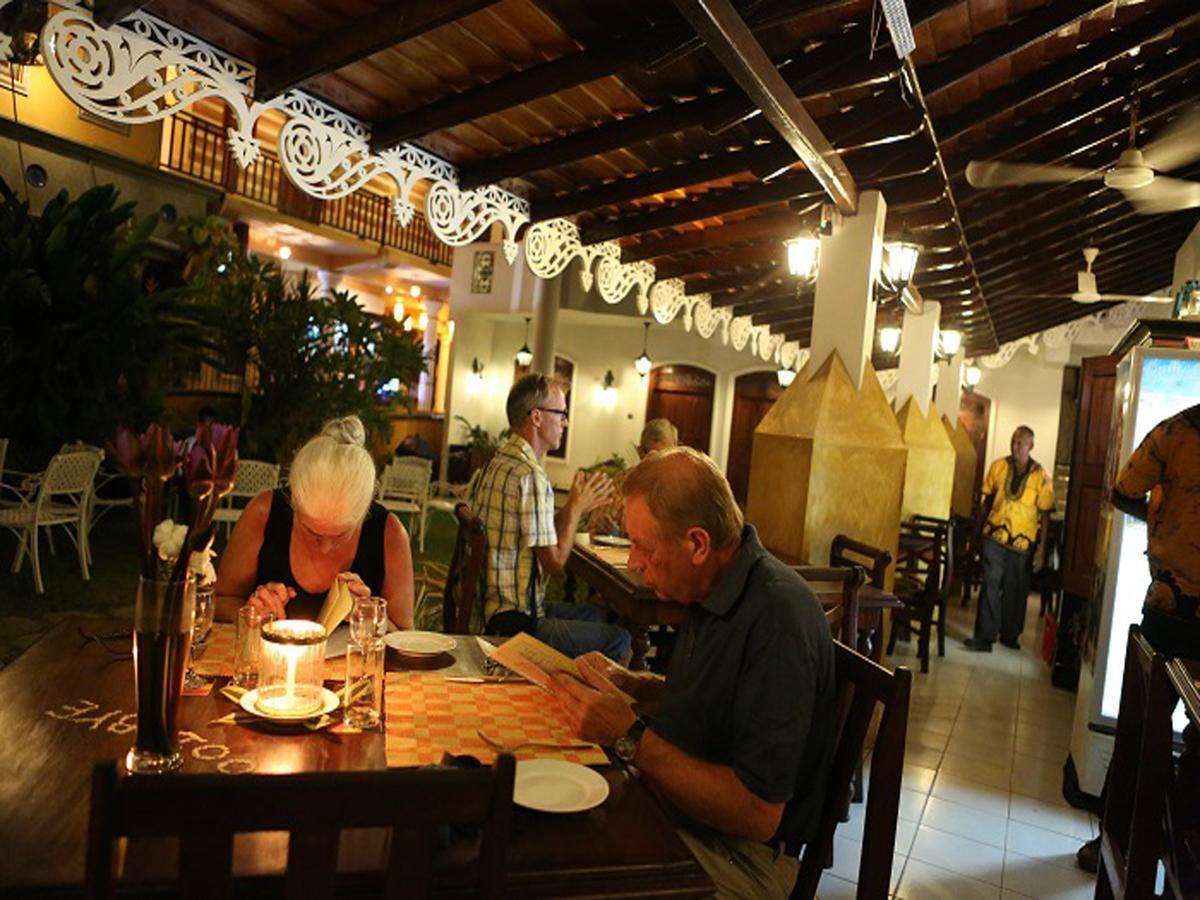 Sunray Villa And Resort Unawatuna Exterior foto